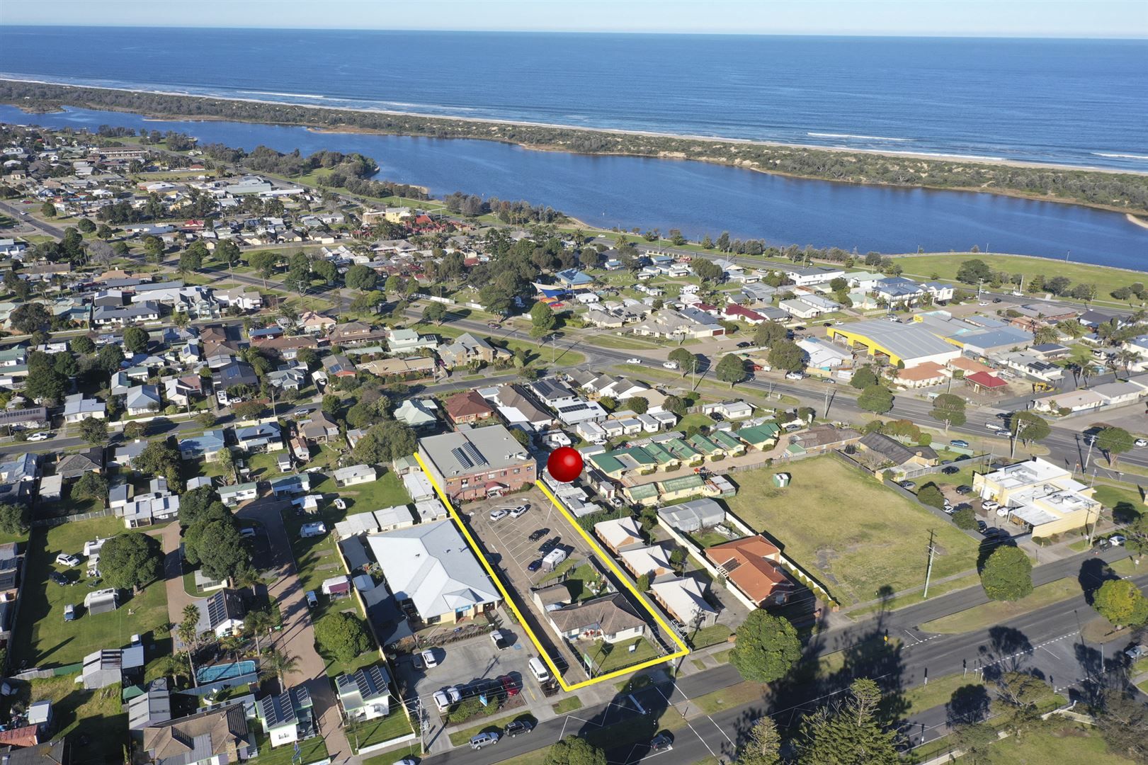 52 Myer St, Lakes Entrance VIC 3909, Image 1