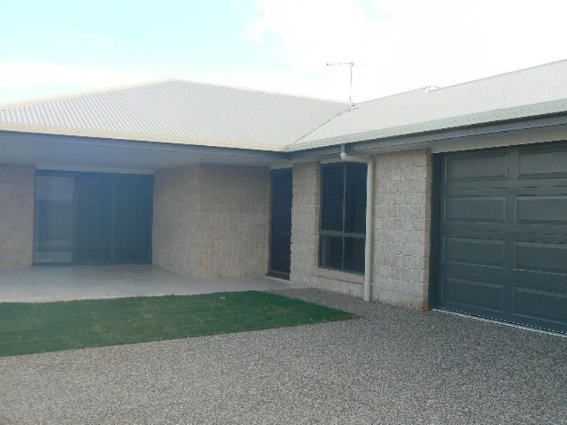 3 bedrooms House in 14 Coventry Court URRAWEEN QLD, 4655