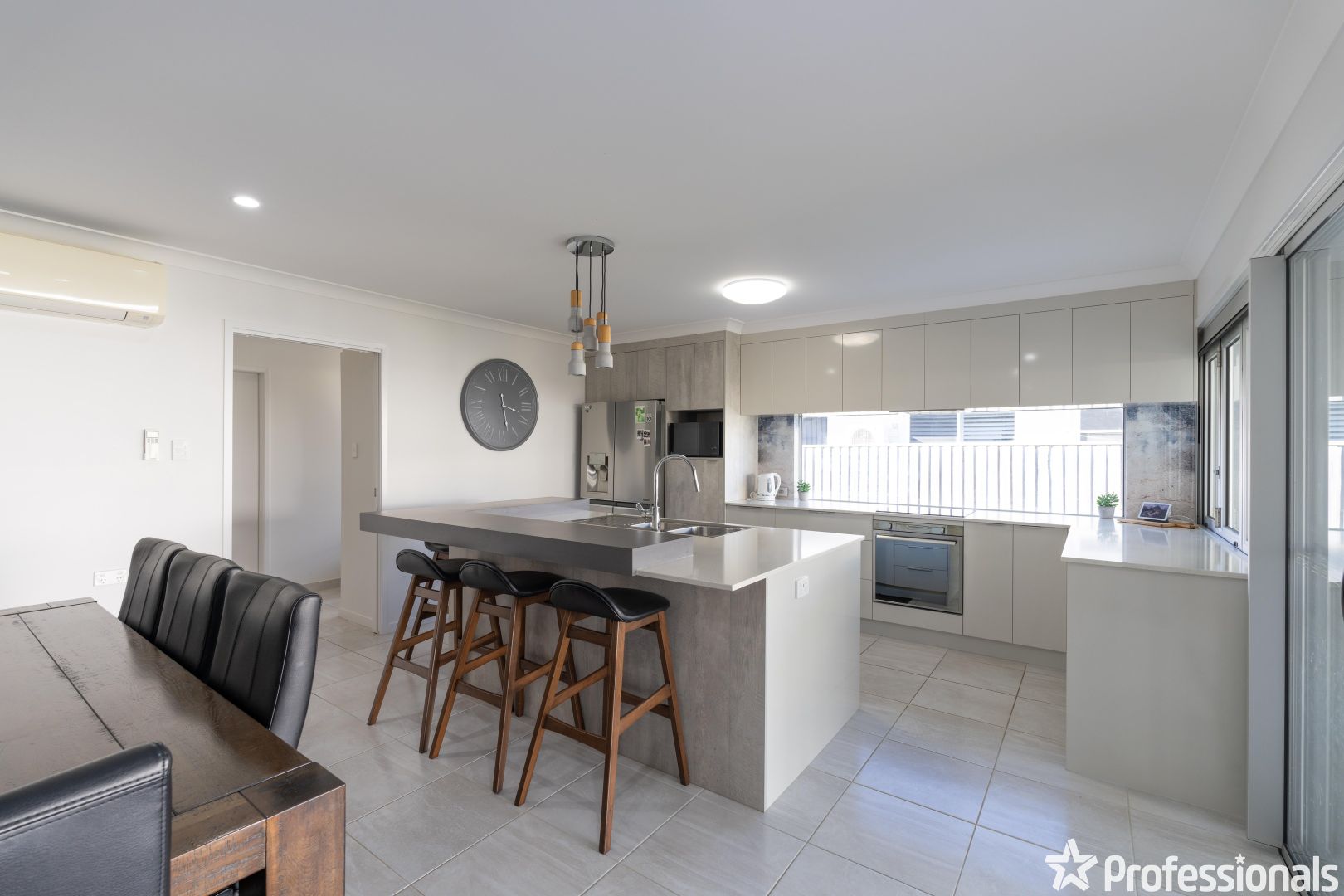 3 Mist Court, Shoal Point QLD 4750, Image 2