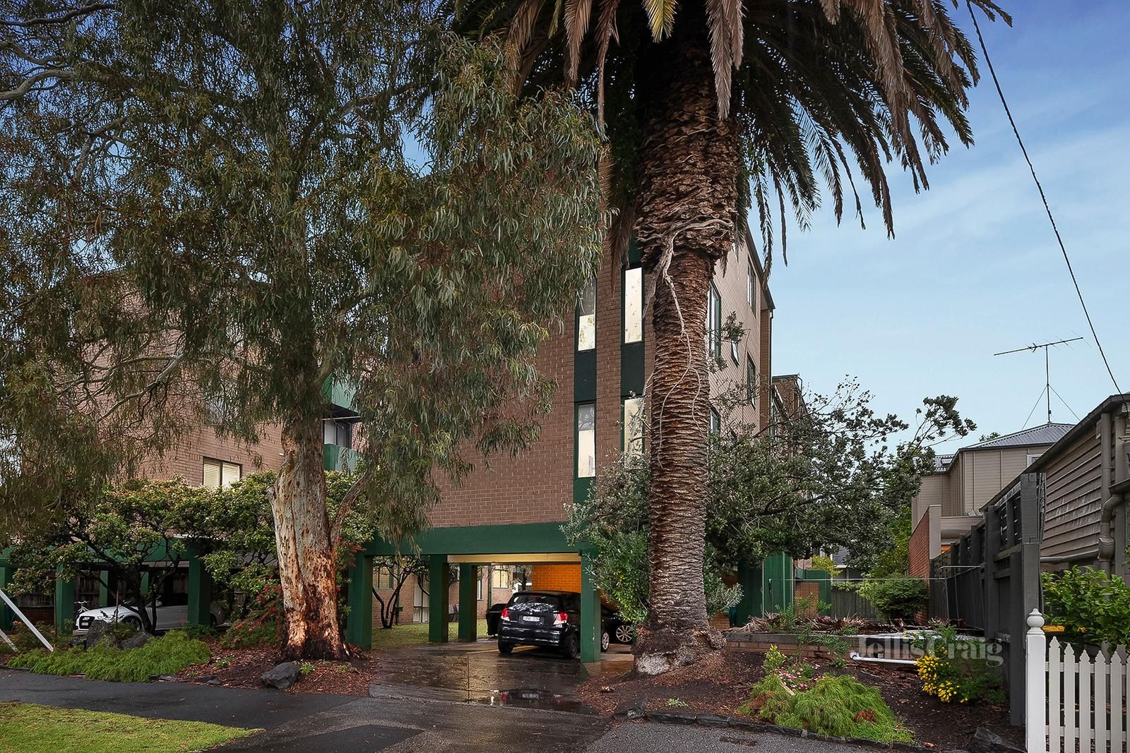 9/223227 Bridport Street West, Albert Park Property History