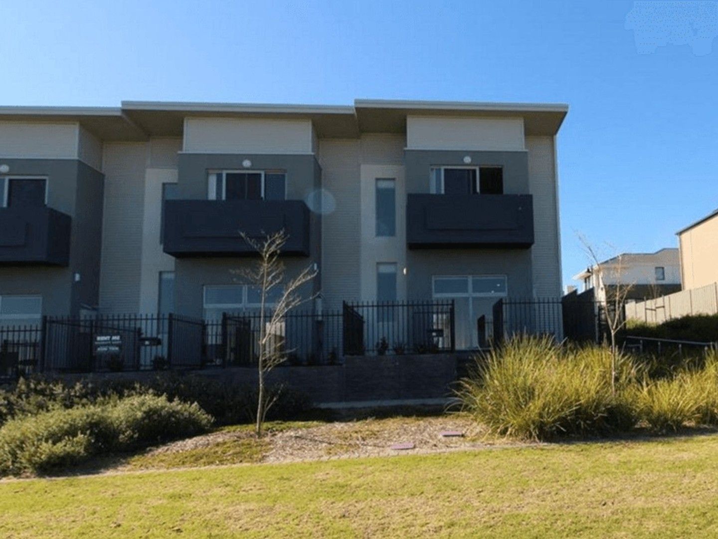 3 bedrooms Townhouse in 20 Sawter Lane SEAFORD HEIGHTS SA, 5169
