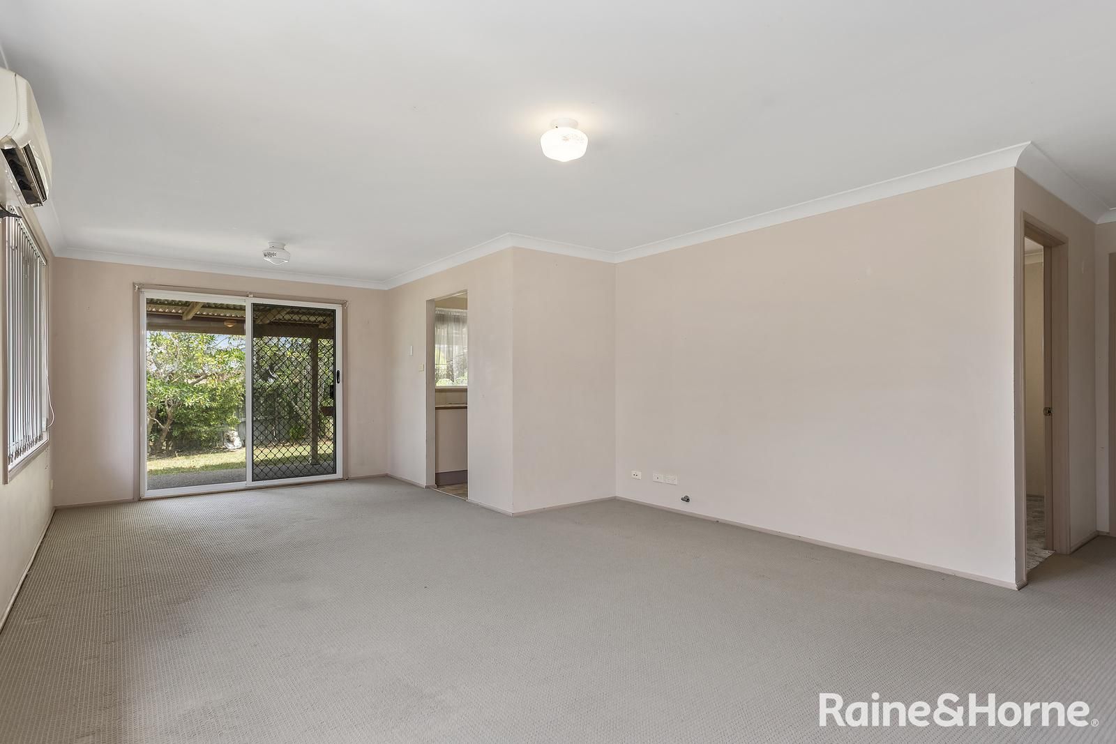 15 Cypress Close, Blue Haven NSW 2262, Image 2