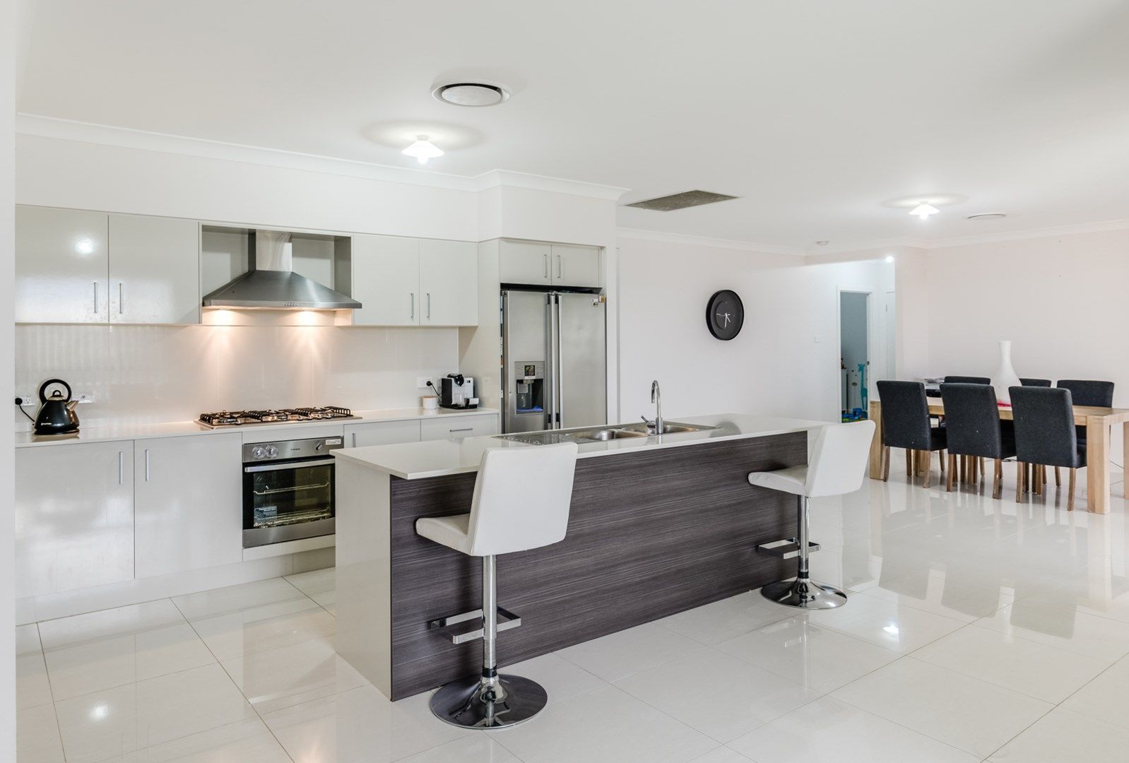 365 South Circuit, Oran Park NSW 2570, Image 2