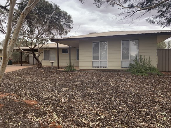 4 Torrens Court, Roxby Downs SA 5725