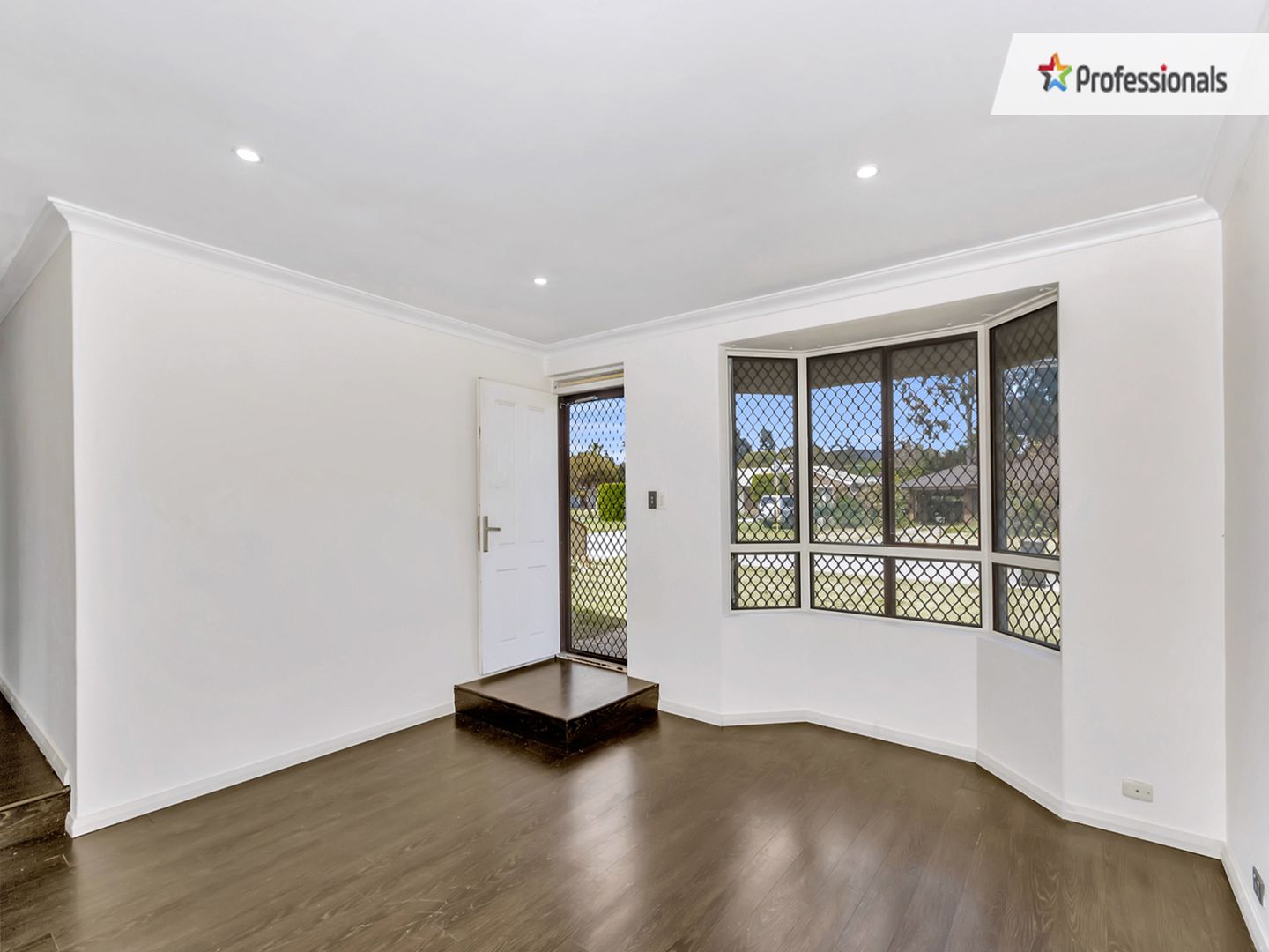 22 Ironbark Place, Maddington WA 6109, Image 2