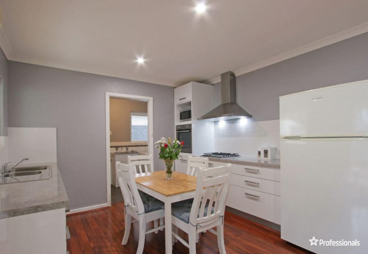 3 bedrooms House in 11 Danohill Street HUNTINGDALE WA, 6110