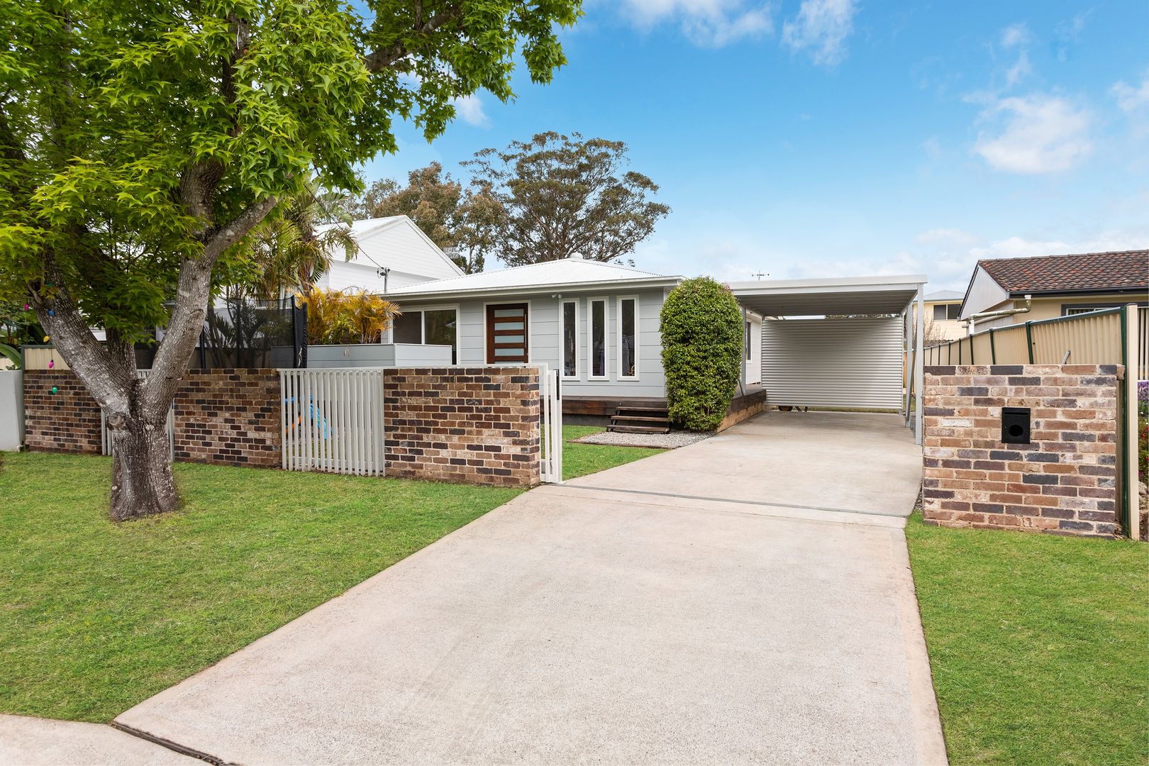 34 Blenheim Avenue, Berkeley Vale Property History & Address Research