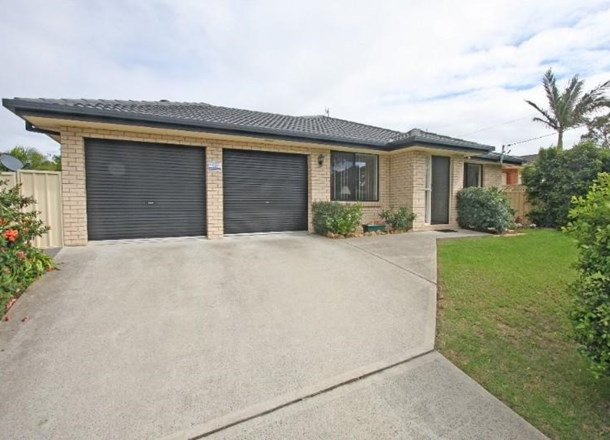 43 Scenic Circle, Budgewoi NSW 2262