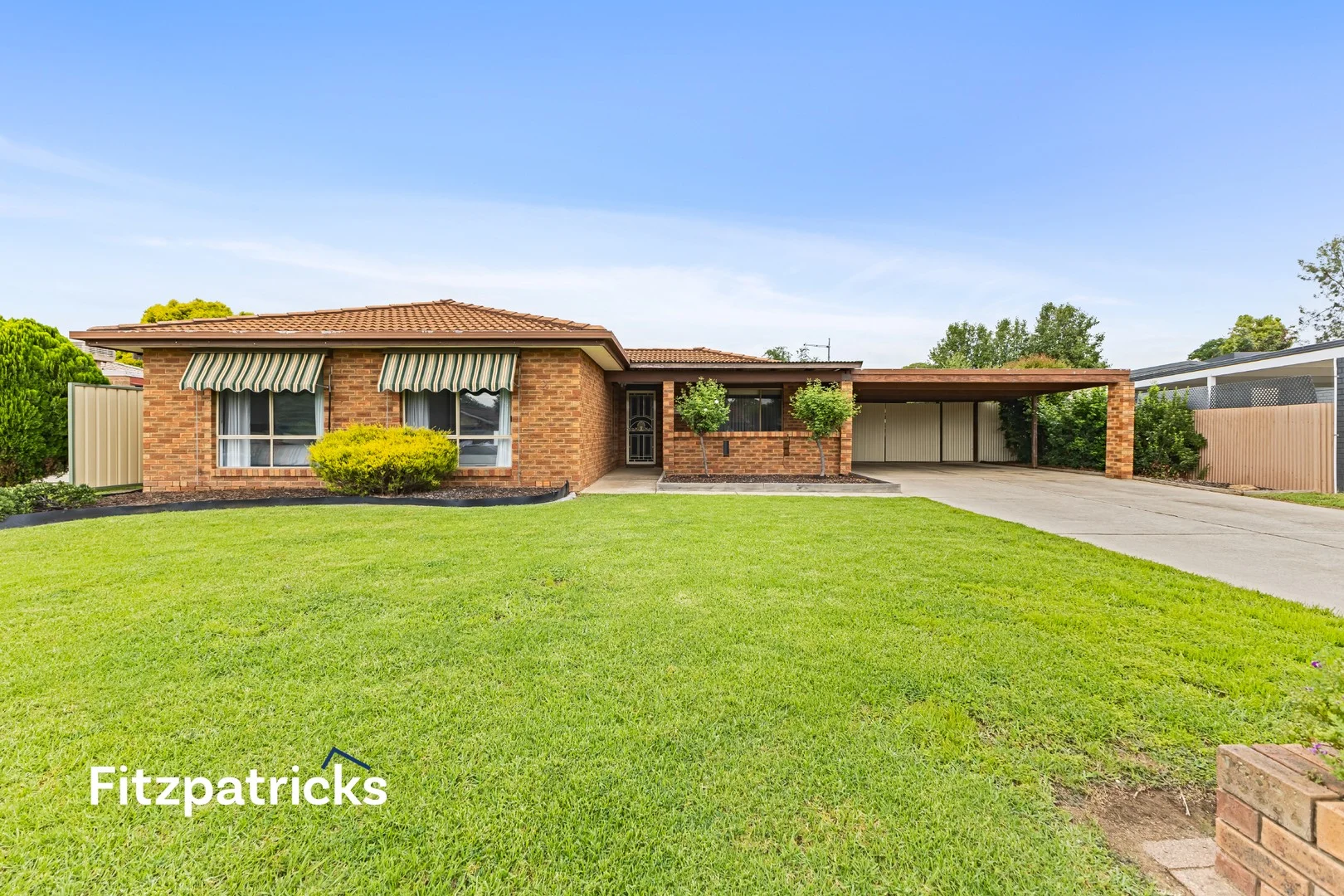 2 Tura Place, Glenfield Park NSW 2650