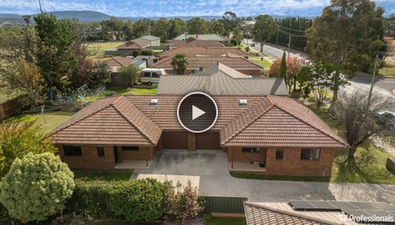 Picture of 1&2/40 Crest Road, ARMIDALE NSW 2350
