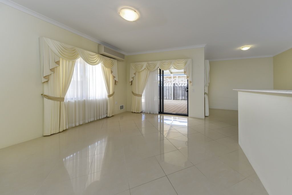 79/22 Carnegie Place, Greenfields WA 6210, Image 2