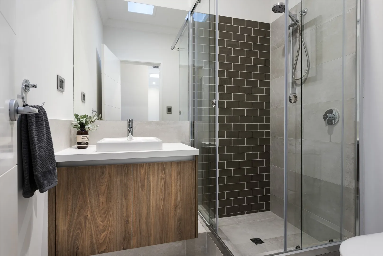 4 Bedroom Premium Family Home in Henley Brook | Fixed Price Contracts from $1,051,563 | Near Schools & Shops | B1 Homes - View 4