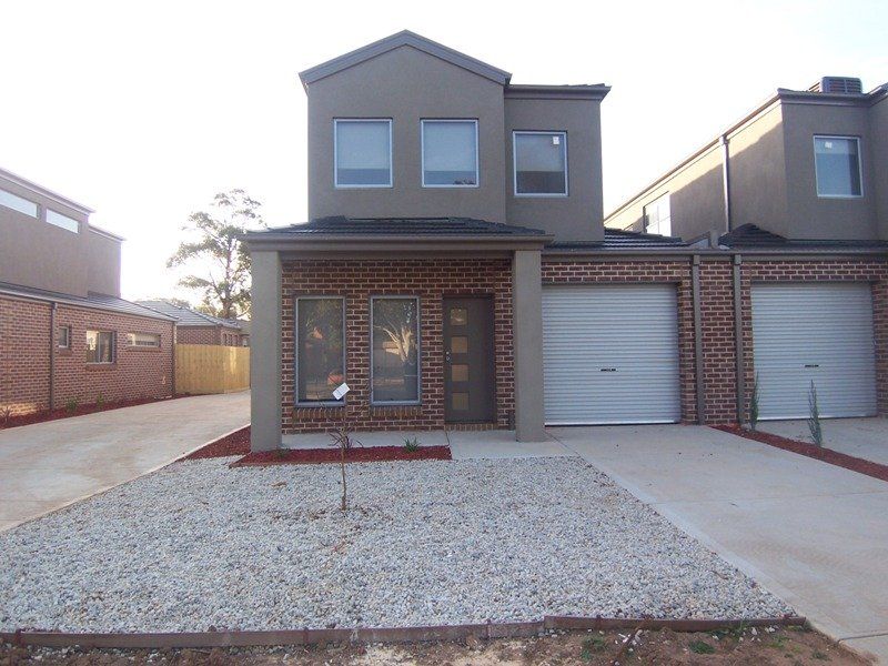 3 bedrooms Townhouse in 3/22 Stawell St WERRIBEE VIC, 3030