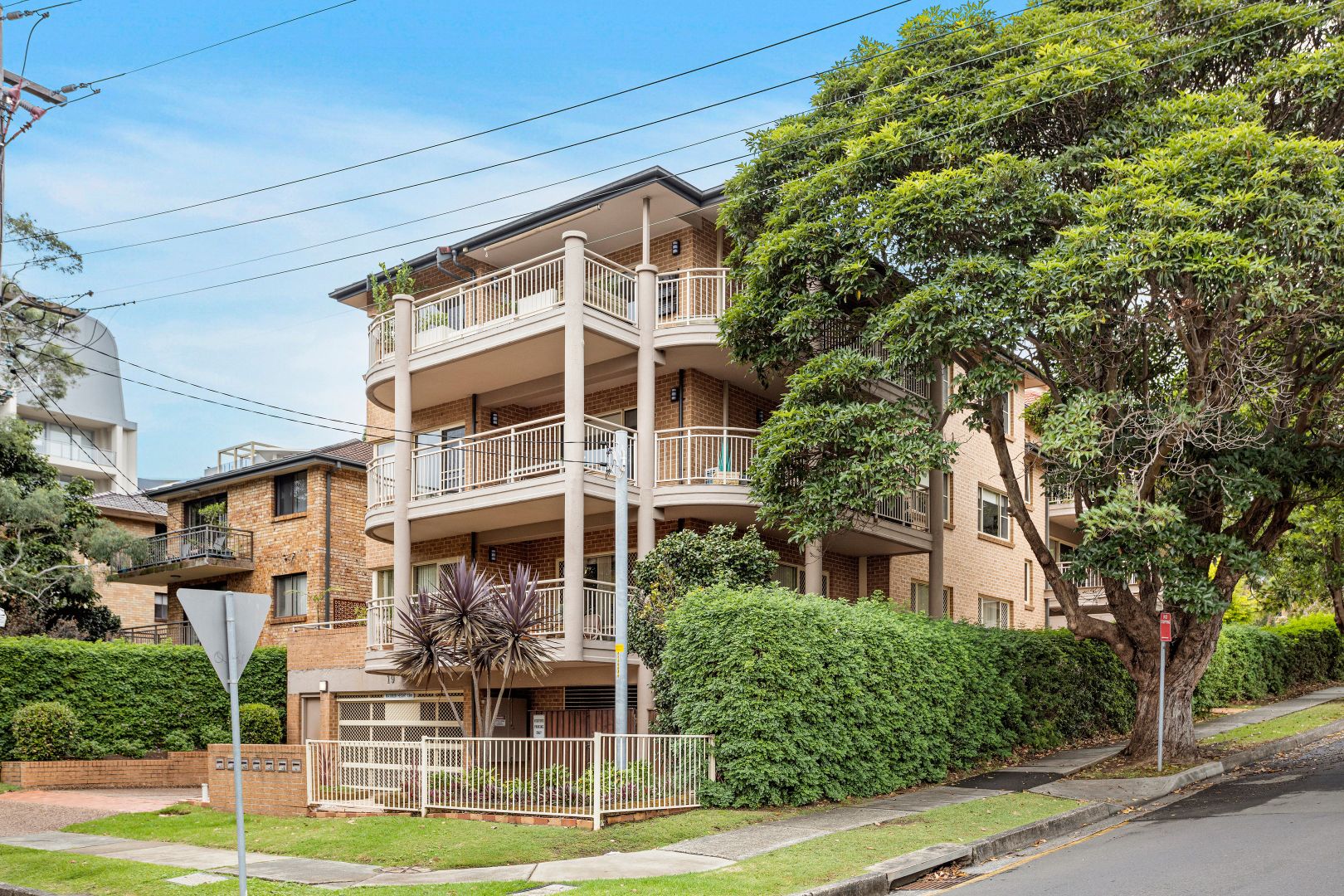 4/19 Edward Street, Wollongong Property History & Address Research