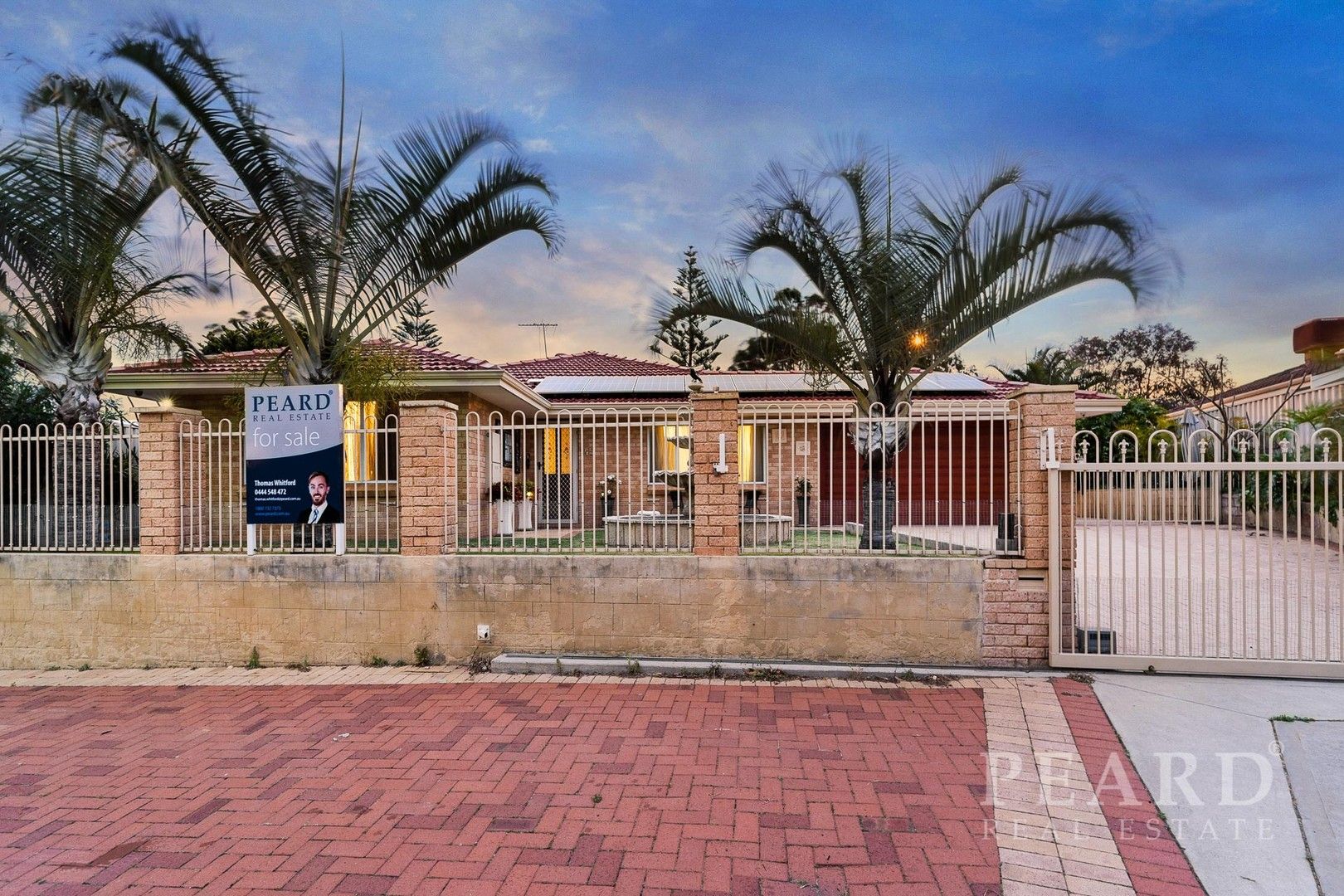 5 bedrooms House in 45 Stradbroke Gardens RIDGEWOOD WA, 6030