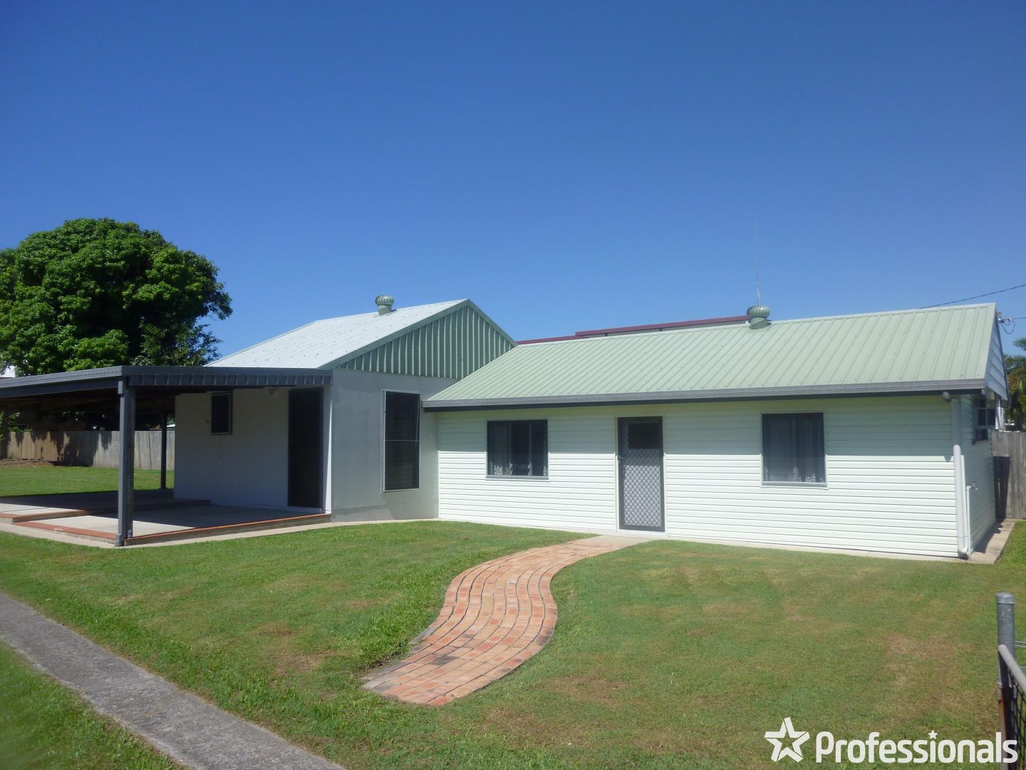 18 Davey Street, Glenella QLD 4740, Image 1