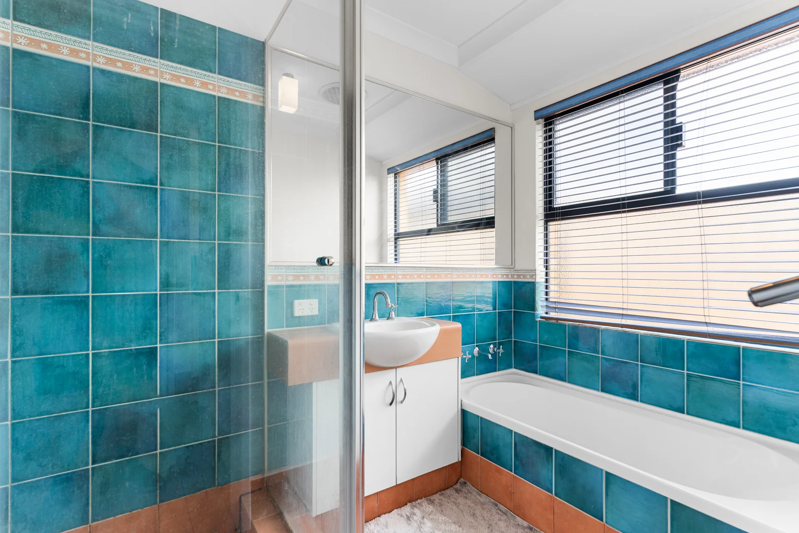 Additional image 9 of 8 Deanmore Bend, Hammond Park WA 6164