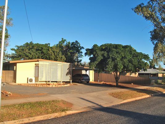 4 bedrooms House in 11 Underdown Street ALICE SPRINGS NT, 0870