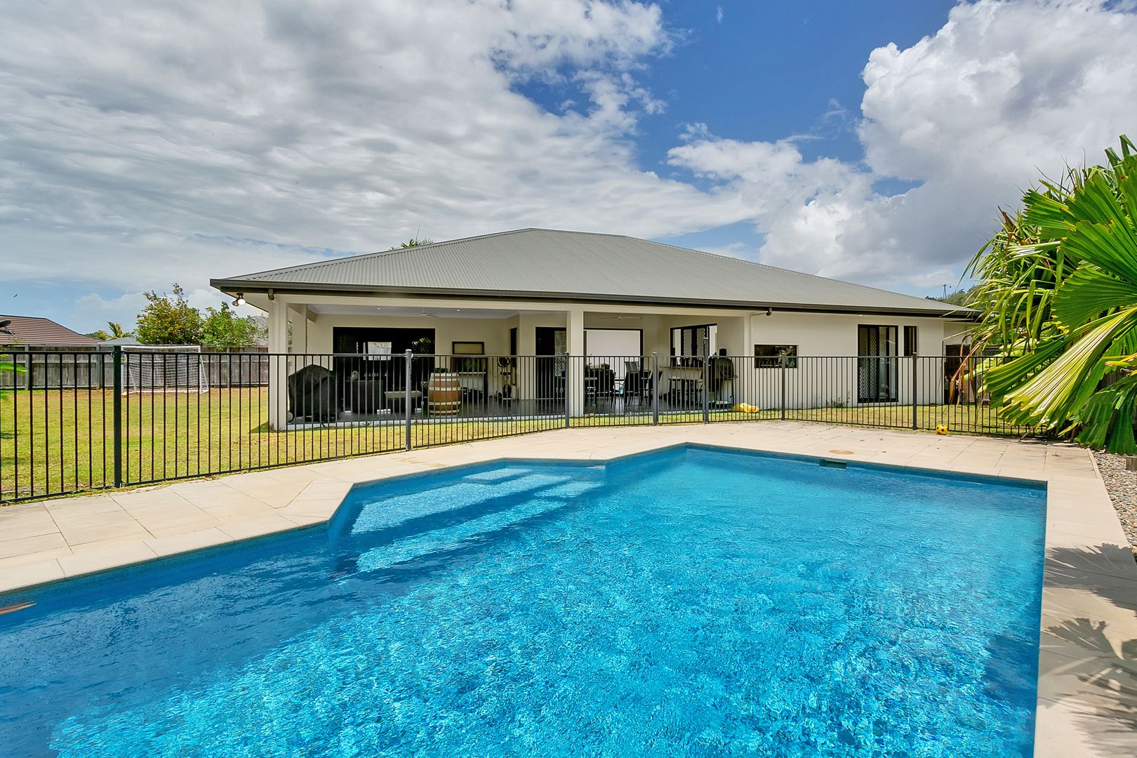 4 Imperial Court, Smithfield QLD 4878