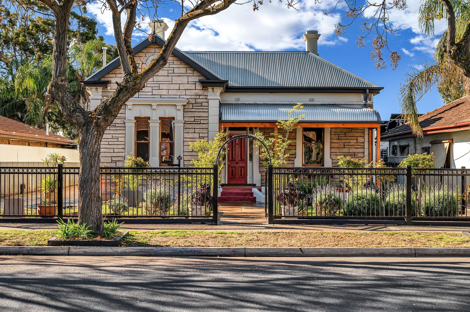 115 Hargrave Street, Peterhea Property History & Address Research