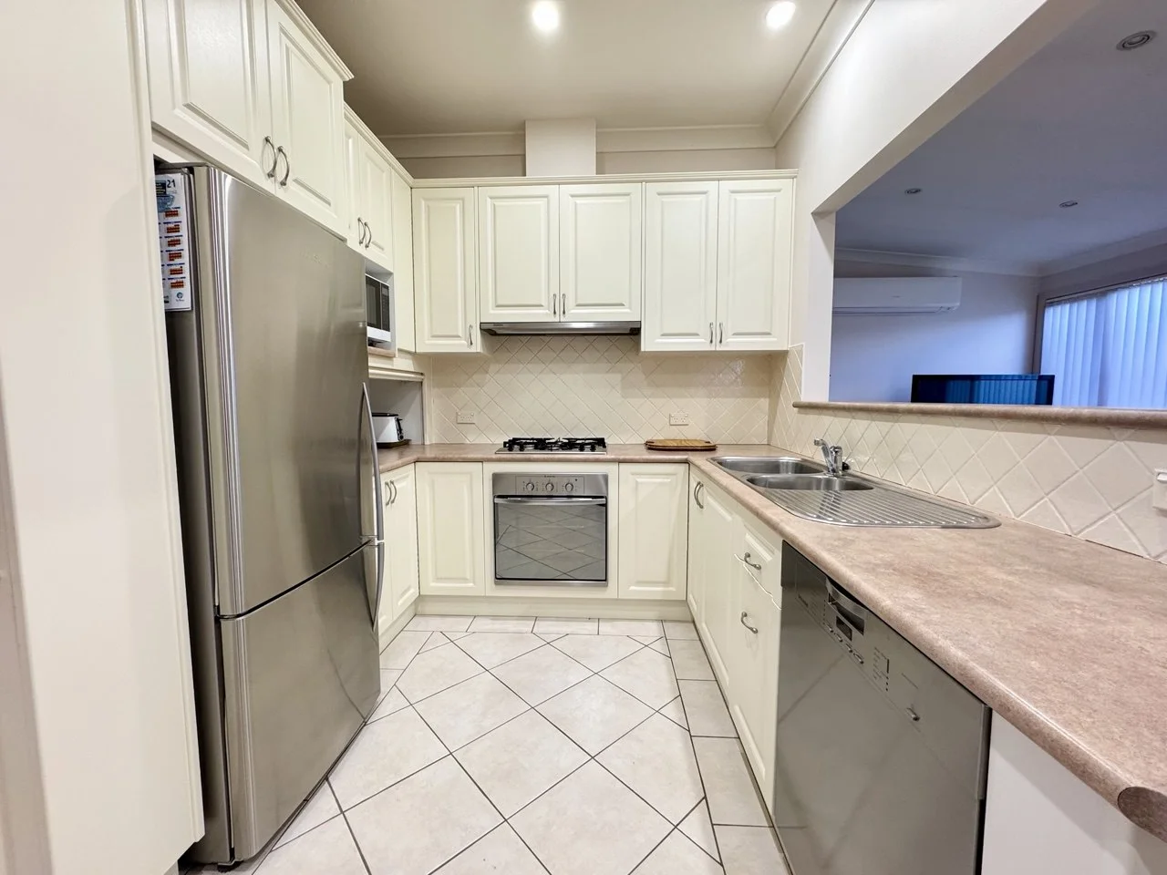 Additional image 6 of 11 Downes Crescent, Parkes NSW 2870