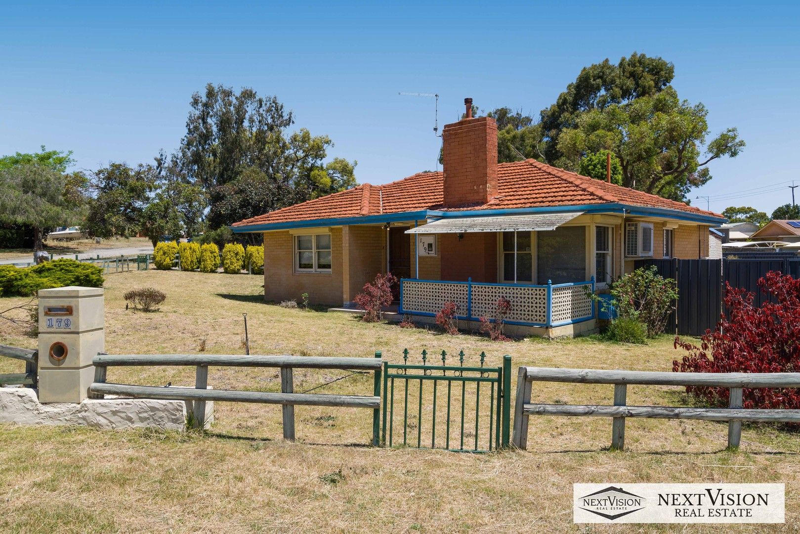 3 bedrooms House in 179 Winterfold Road COOLBELLUP WA, 6163