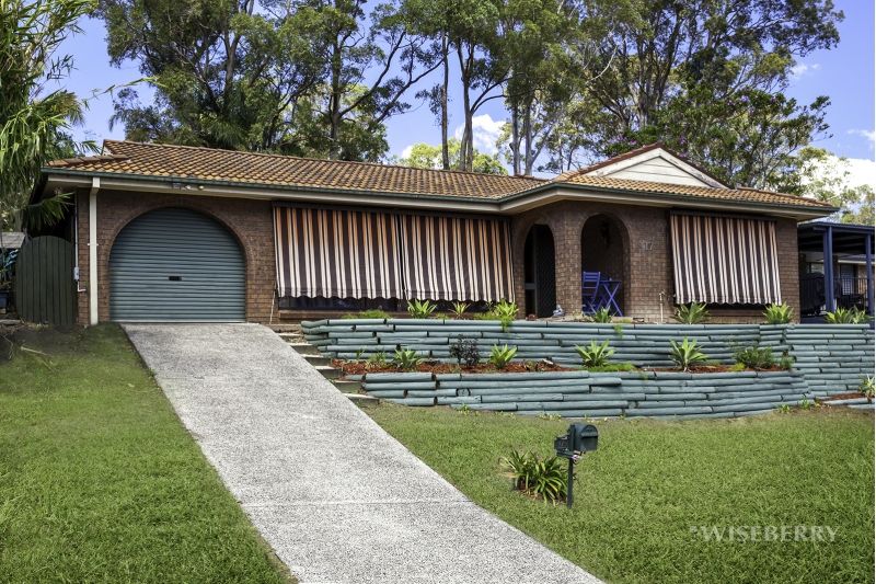 17 Haigh Close, Berkeley Vale NSW 2261, Image 0