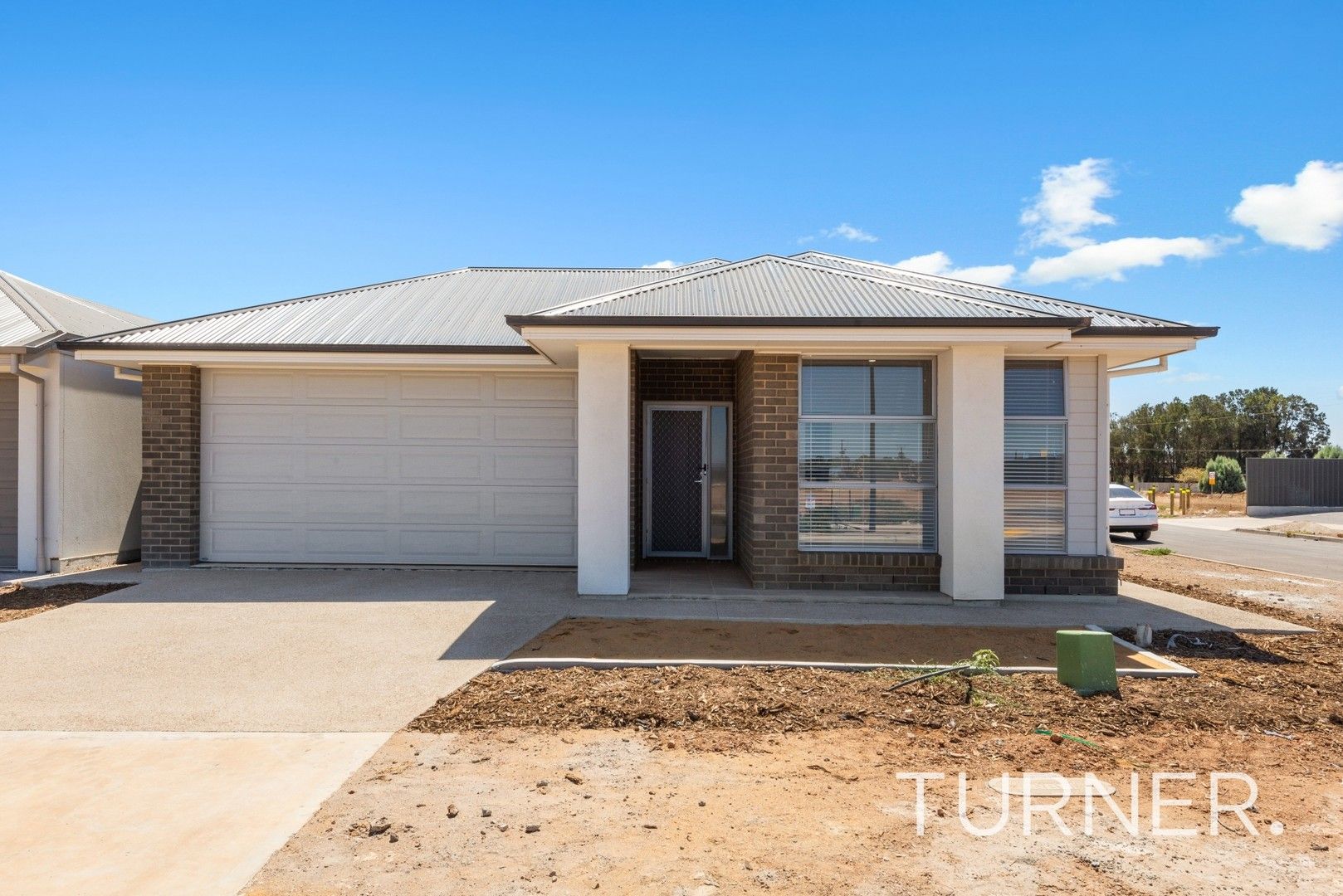 4 bedrooms House in 9 Floristan Crescent VIRGINIA SA, 5120