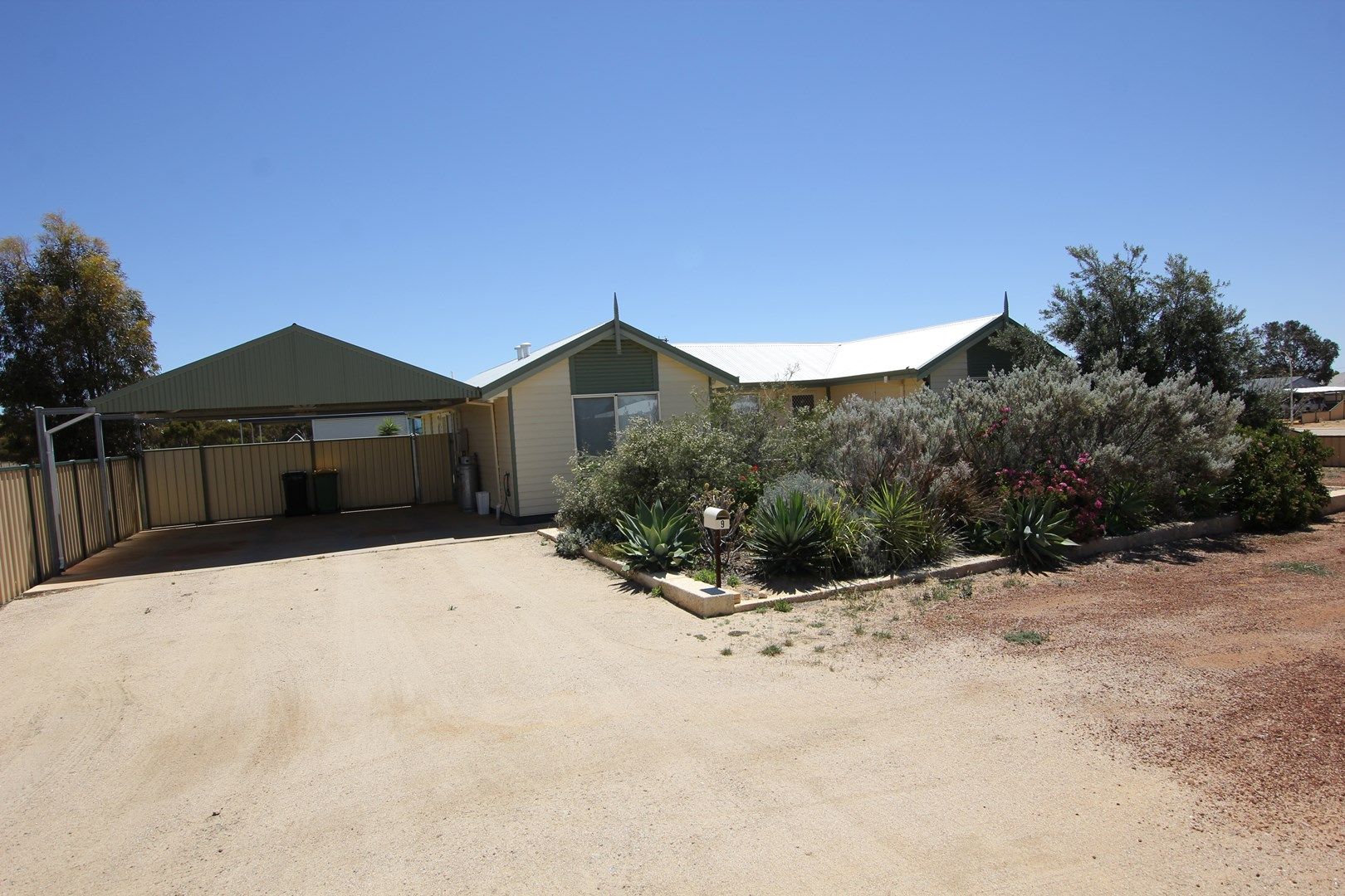 9 McGinniss Way, Merredin WA 6415, Image 0