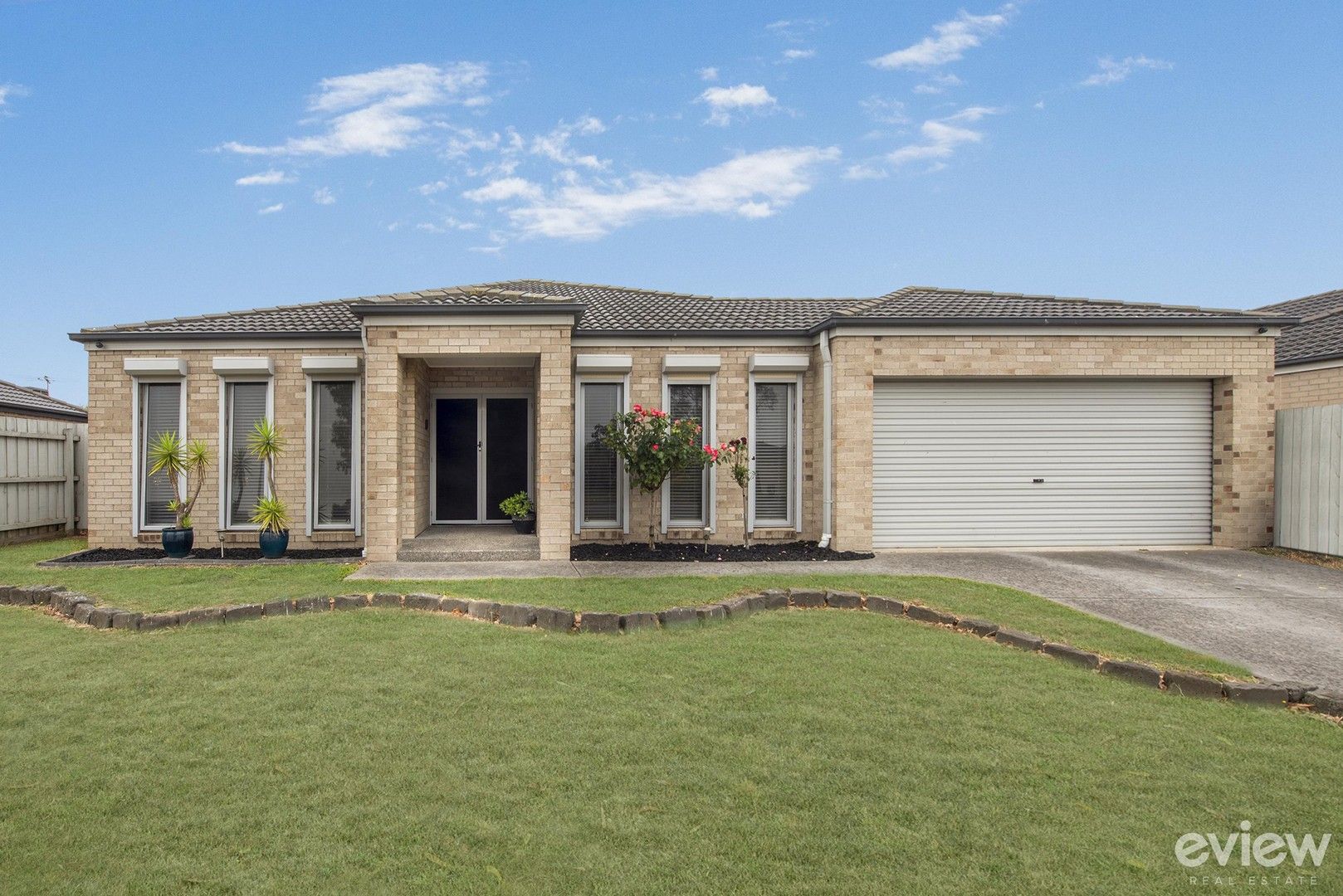 58 ster Way, Pakenham VIC 3810 Domain