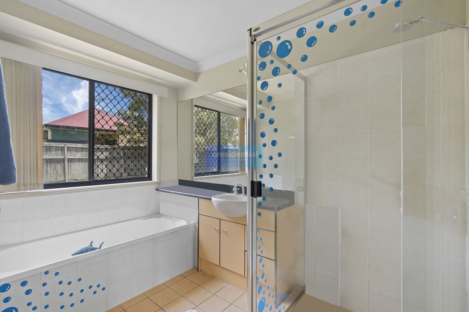 4 bedrooms House in 115 Lakeside Avenue SPRINGFIELD LAKES QLD, 4300