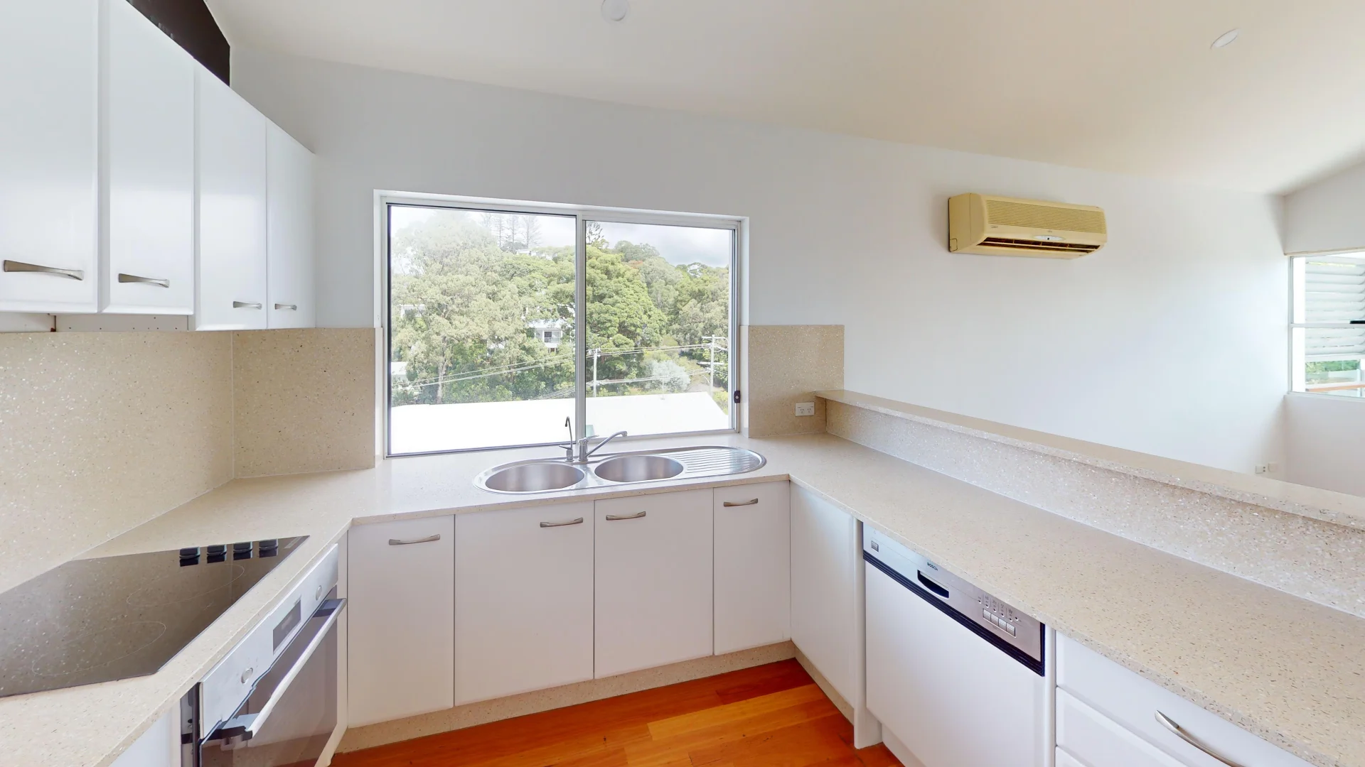 Additional image 6 of 9/50 Rutledge St, Coolangatta QLD 4225