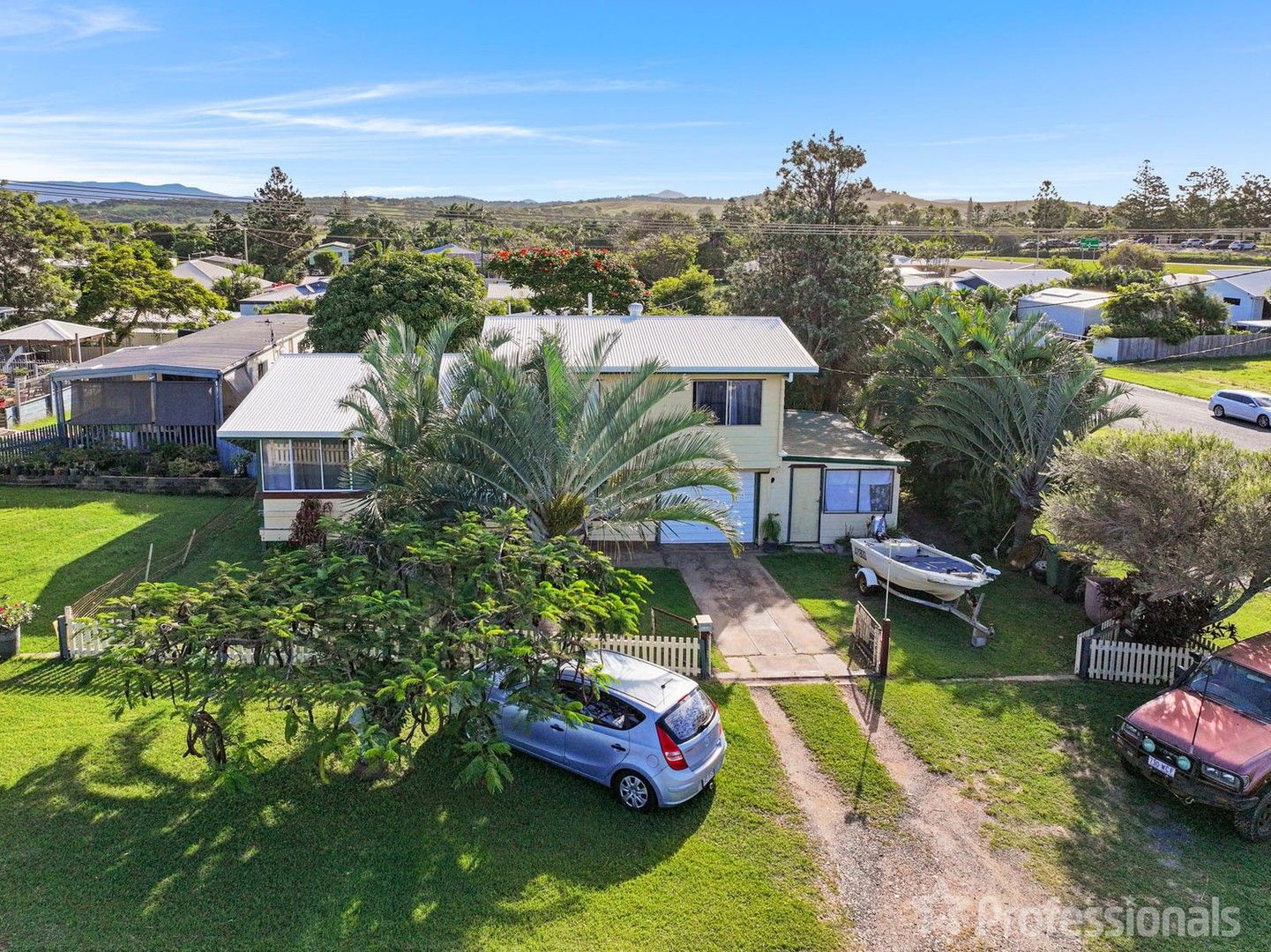 2 Hewitt Street, Emu Park QLD 4710, Image 0