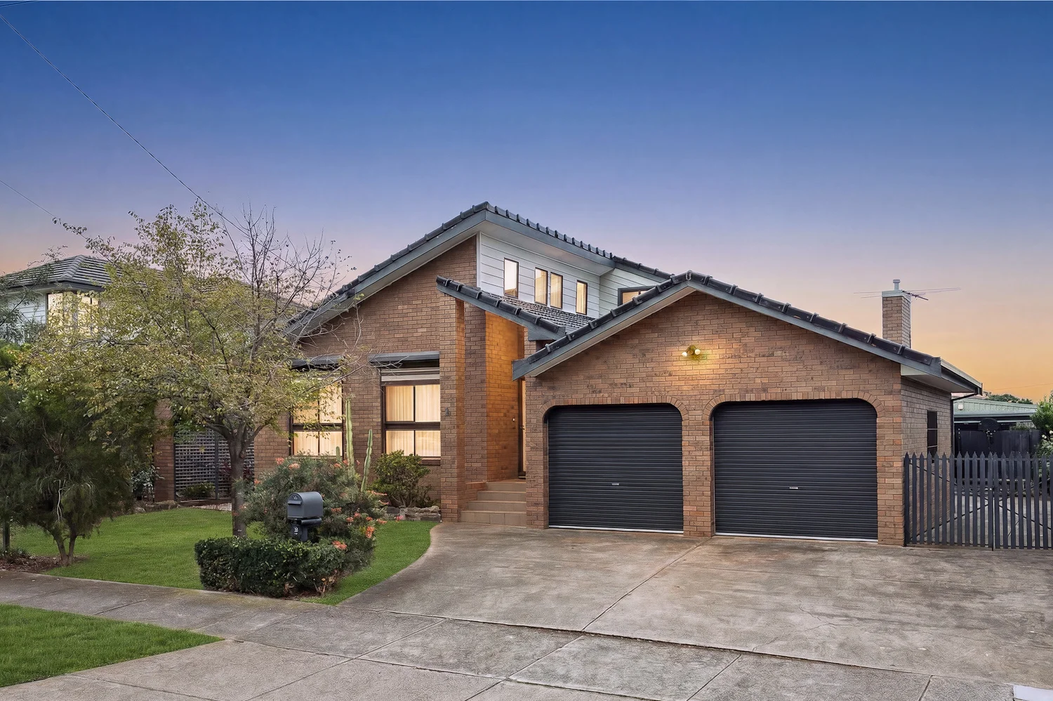 8 Albert Road, Sydenham VIC 3037