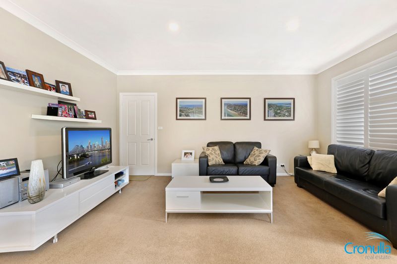 17b Robinson Street, Cronulla NSW 2230, Image 2