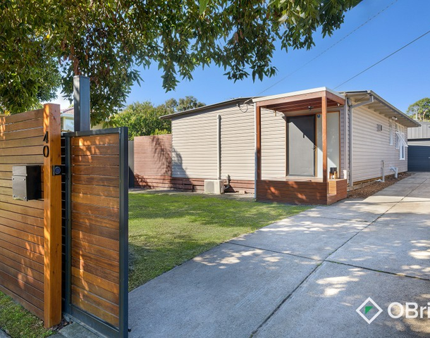 40 Wynden Drive, Frankston VIC 3199