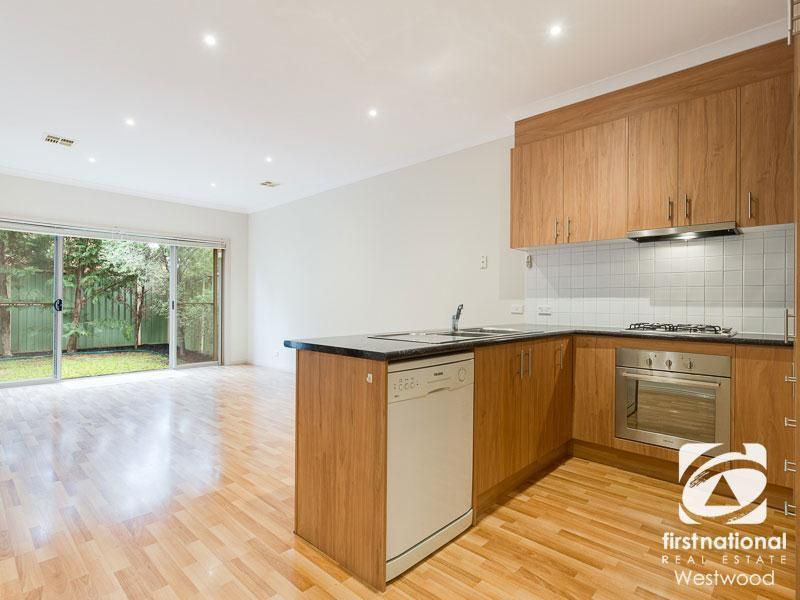 4/41 Hyde Park Terrace, Point Cook VIC 3030, Image 1