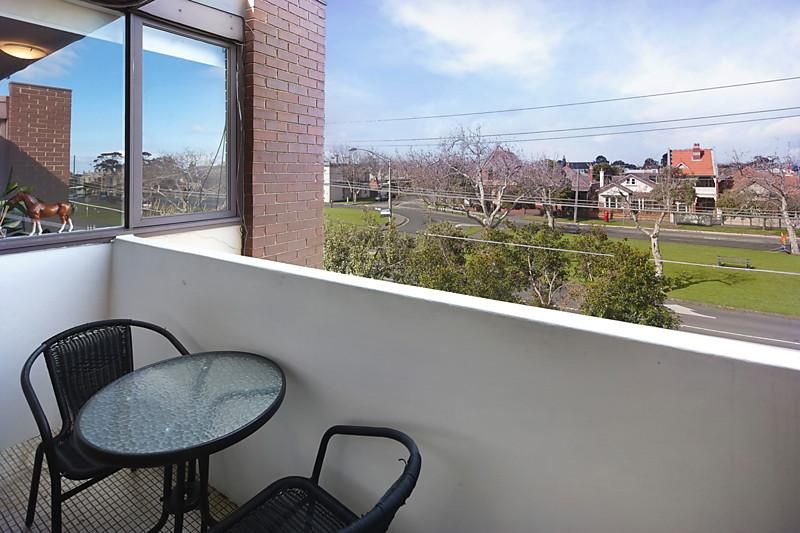 9/140 Kerferd Road, ALBERT PARK VIC 3206, Image 2