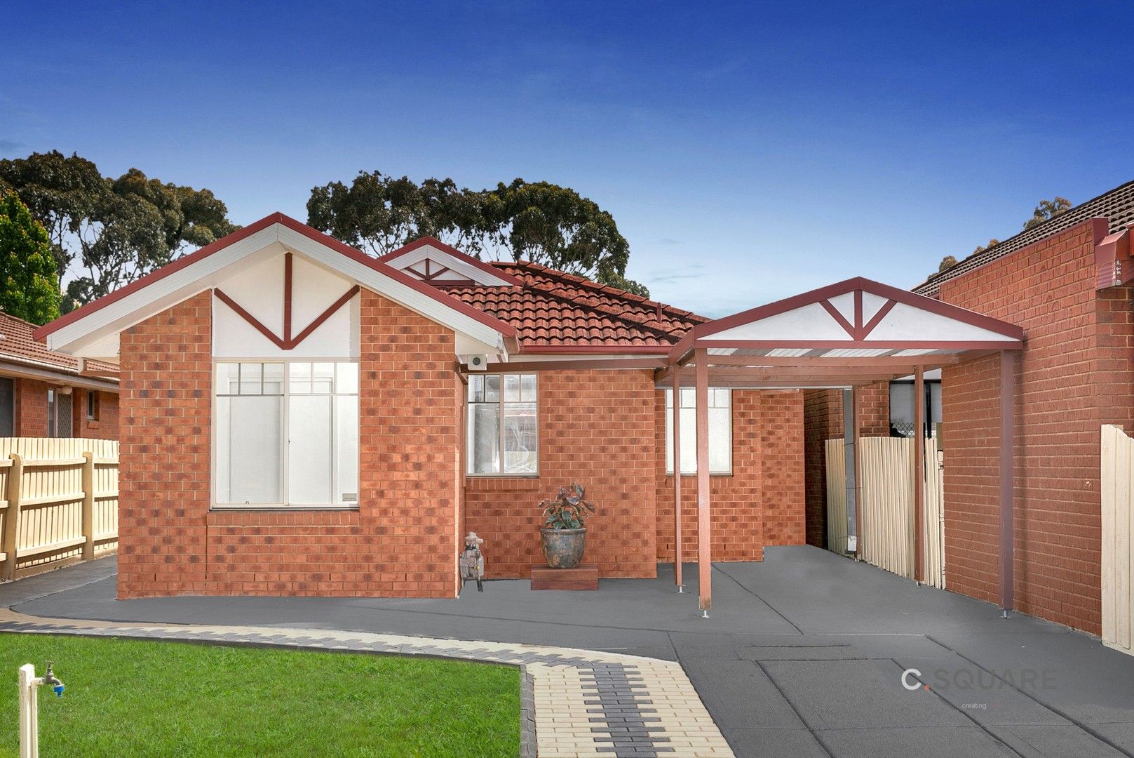 3 bedrooms House in 8 Brecon Nook CRAIGIEBURN VIC, 3064