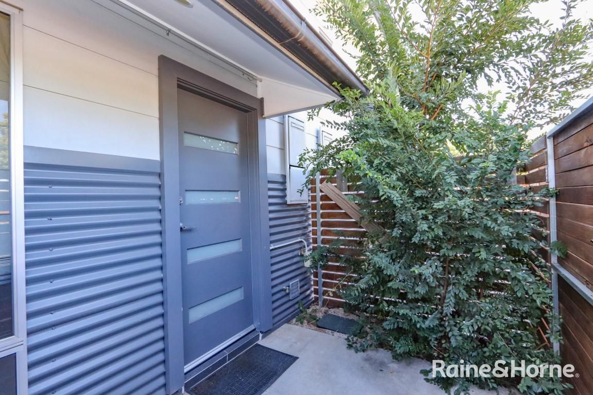 1 bedrooms Apartment / Unit / Flat in 2/94 Havannah St BATHURST NSW, 2795