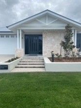 4 bedrooms House in 9 Remarkable Street PIMPAMA QLD, 4209