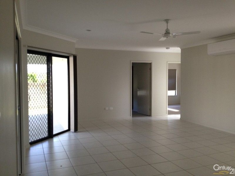 27 Kirrama Court, Bushland Beach QLD 4818, Image 2