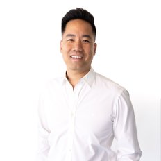 Eric  Tse, Property manager