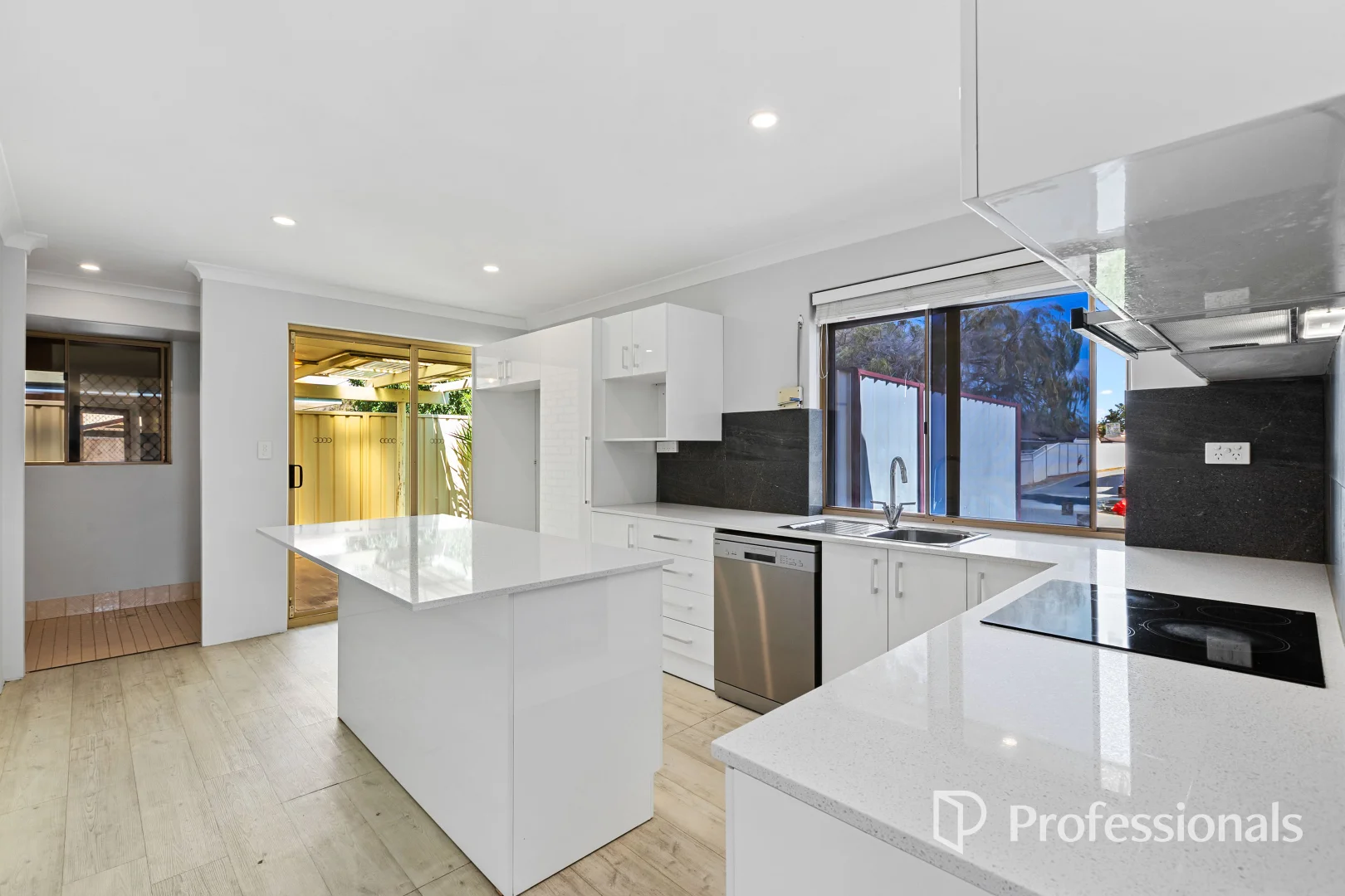 Additional image 10 of 1/22 Mathoura Street, Midland WA 6056