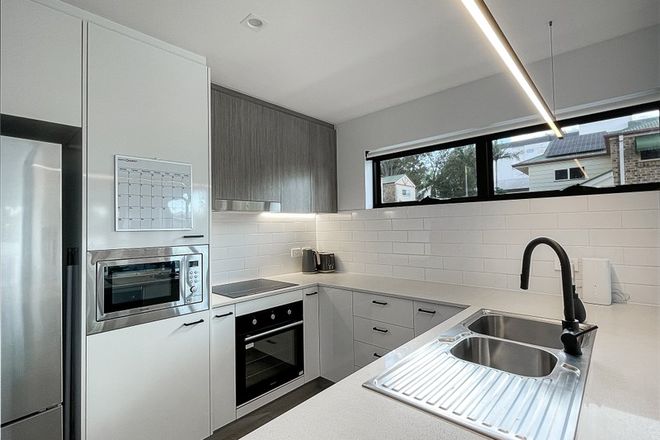 4/73 Primrose Street Sherwood 4075 - Image 3