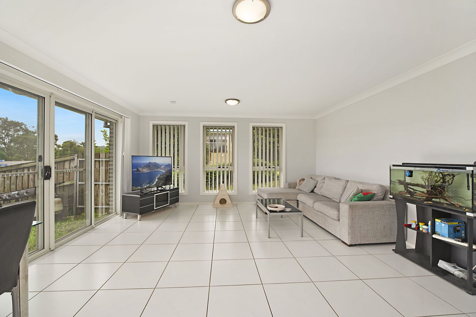 8 Hooghly Avenue, Cameron Park NSW 2285, Image 2
