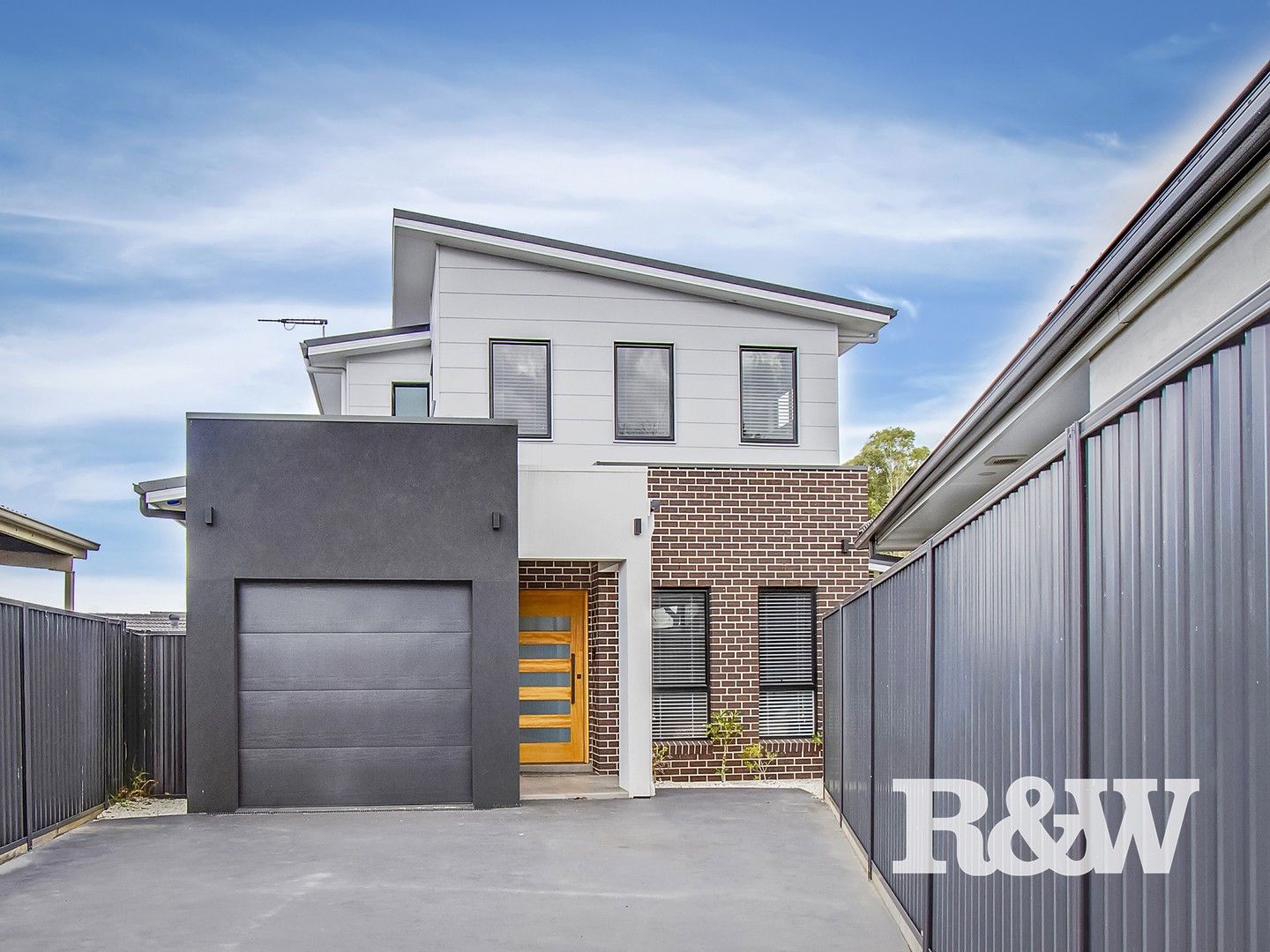 4 bedrooms House in 12A Starlight St ST CLAIR NSW, 2759