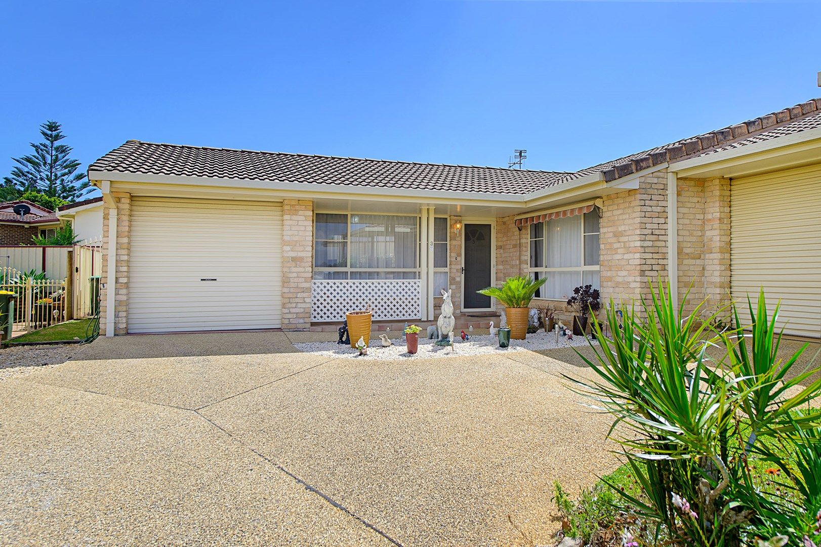 2 bedrooms Villa in 3/39 Lady Nelson Drive PORT MACQUARIE NSW, 2444