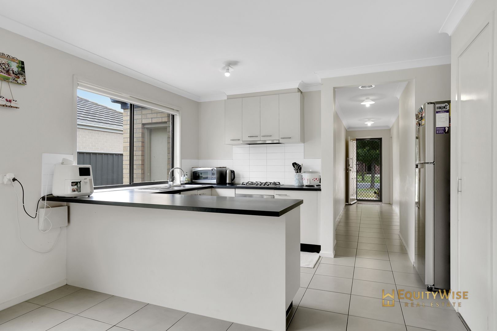 8 Gunyong Crescent, Manor Lakes VIC 3024, Image 2