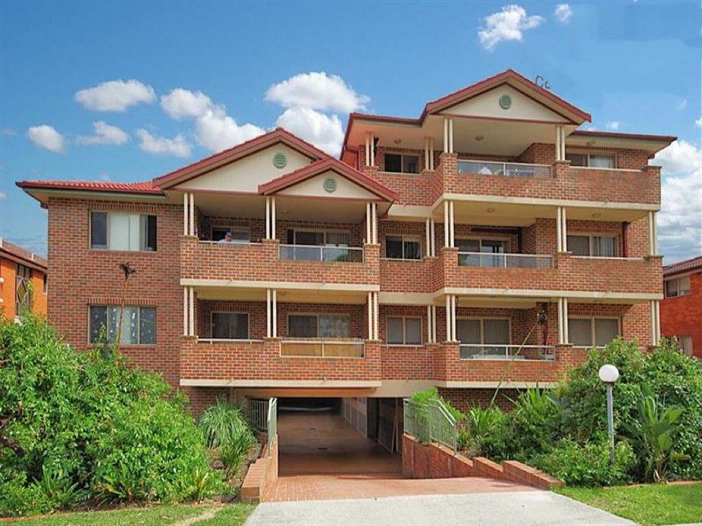 2 bedrooms Apartment / Unit / Flat in 10/107 Evaline Street CAMPSIE NSW, 2194
